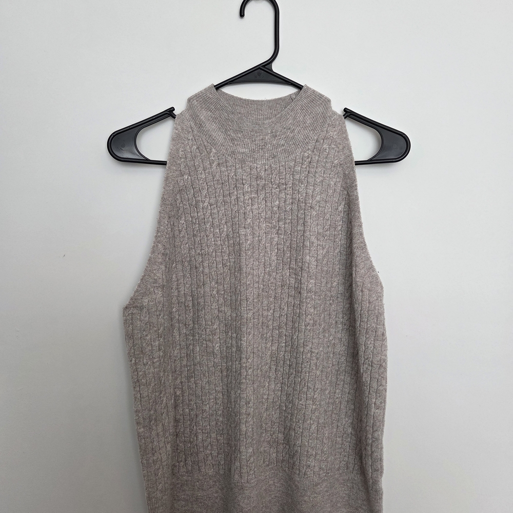 A New Day Light Gray Ribbed Knit Top